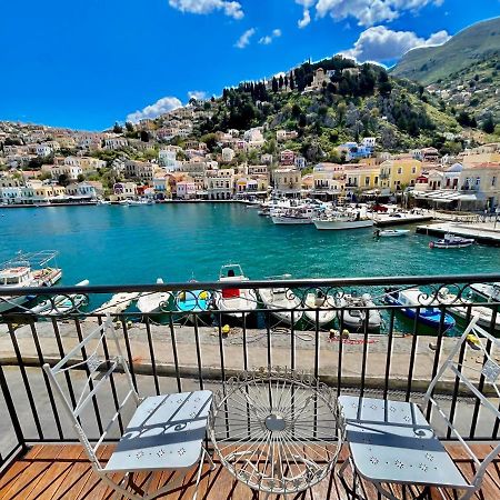 Apartament Nikolakis, Seafront - Harbor View Simi Zewnętrze zdjęcie