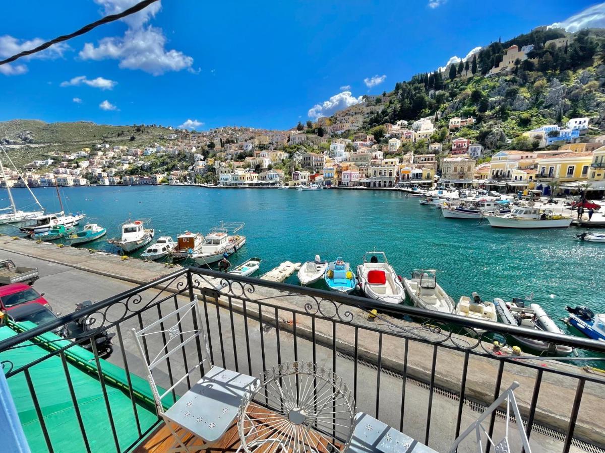 Apartament Nikolakis, Seafront - Harbor View Simi Zewnętrze zdjęcie